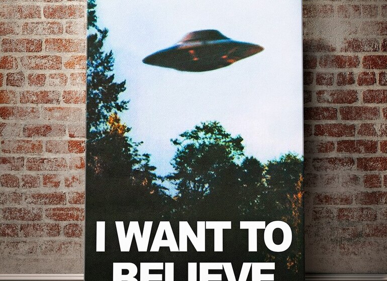 Постер на холсте "I want to believe"